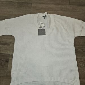 Marled V-Neck Sweater in White. NWT